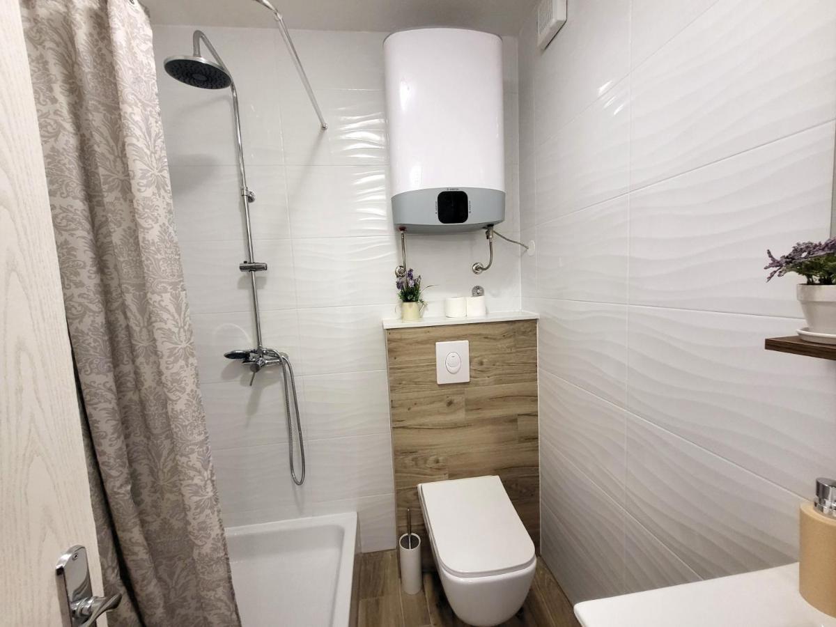 Mali Apartman U Centru Makarska Eksteriør billede
