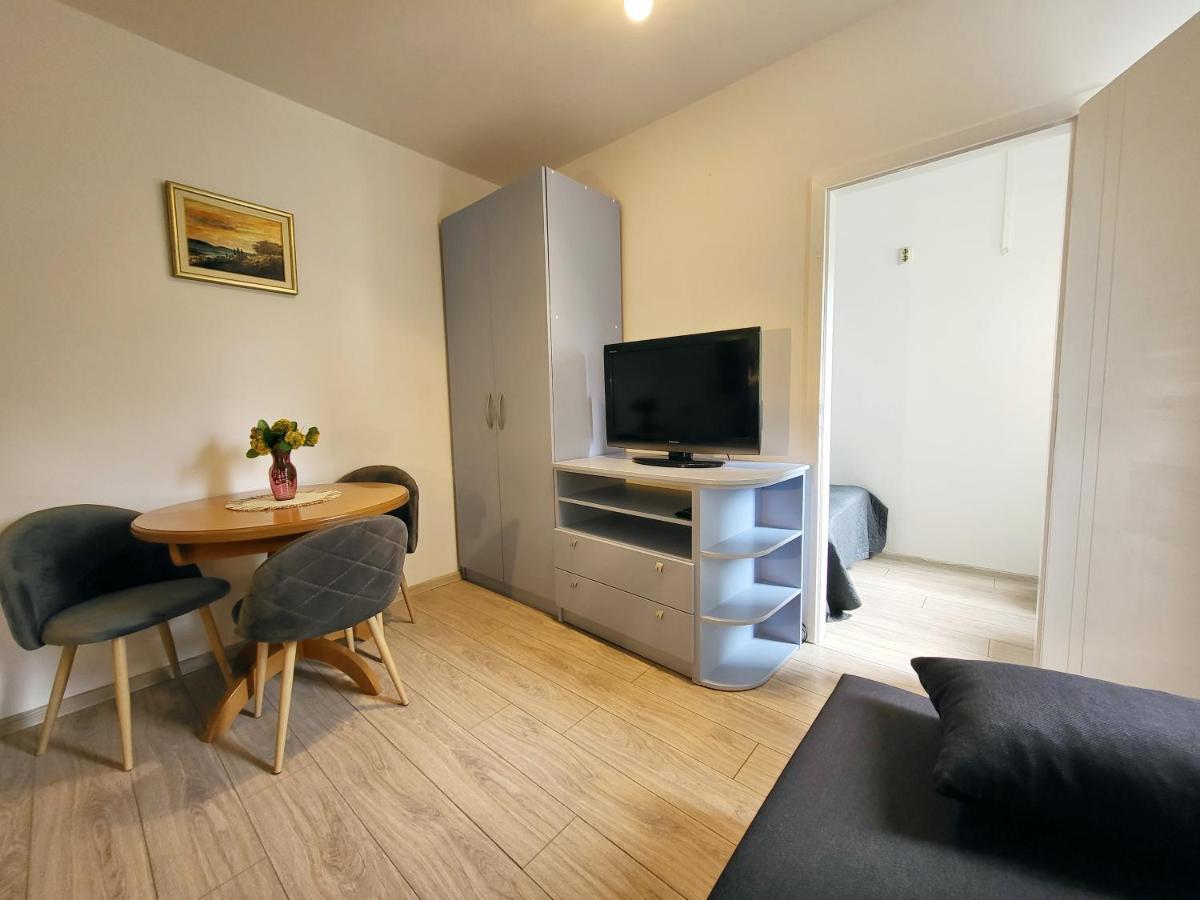 Mali Apartman U Centru Makarska Eksteriør billede